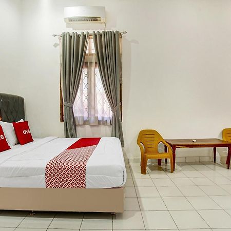 Super Oyo 91055 Homestay Syariah バンダールランプン エクステリア 写真