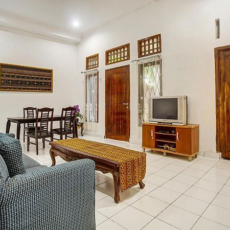 Super Oyo 91055 Homestay Syariah バンダールランプン エクステリア 写真