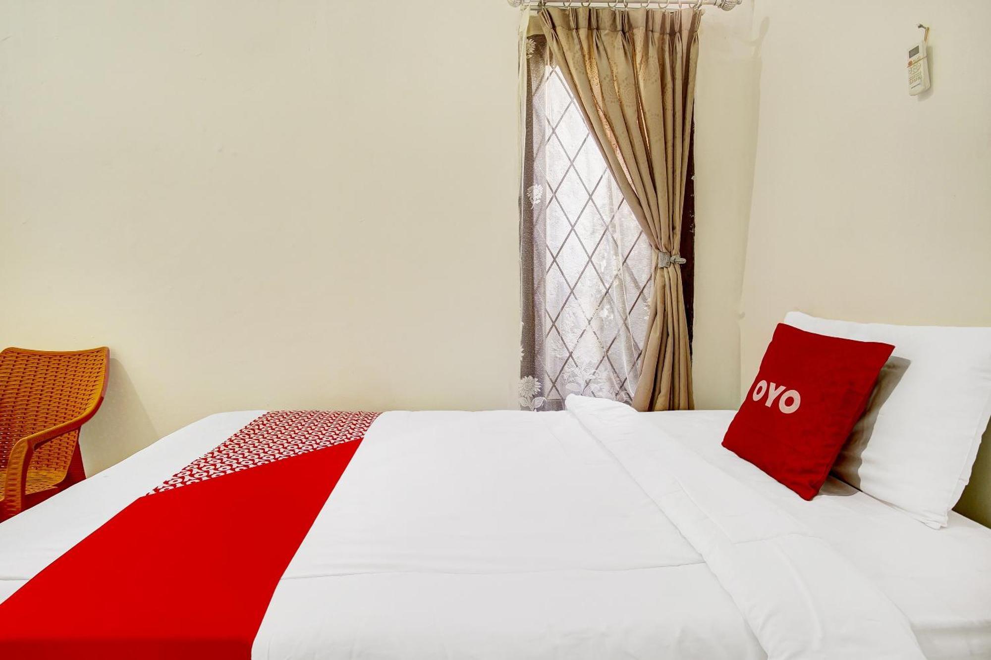 Super Oyo 91055 Homestay Syariah バンダールランプン エクステリア 写真